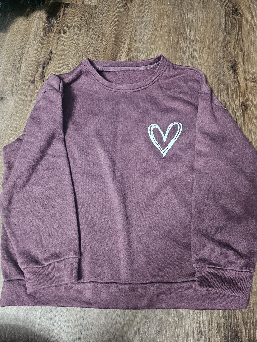 Women's Heart Graphic Pullover Sweater - Mauve